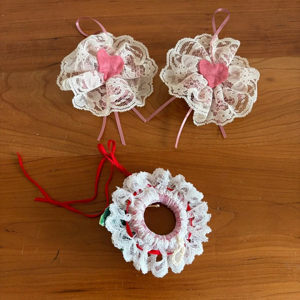 Vintage Handmade‎ Lace Ornaments Set 3 Victorian Rose Pearl Wreath Shabby Chic